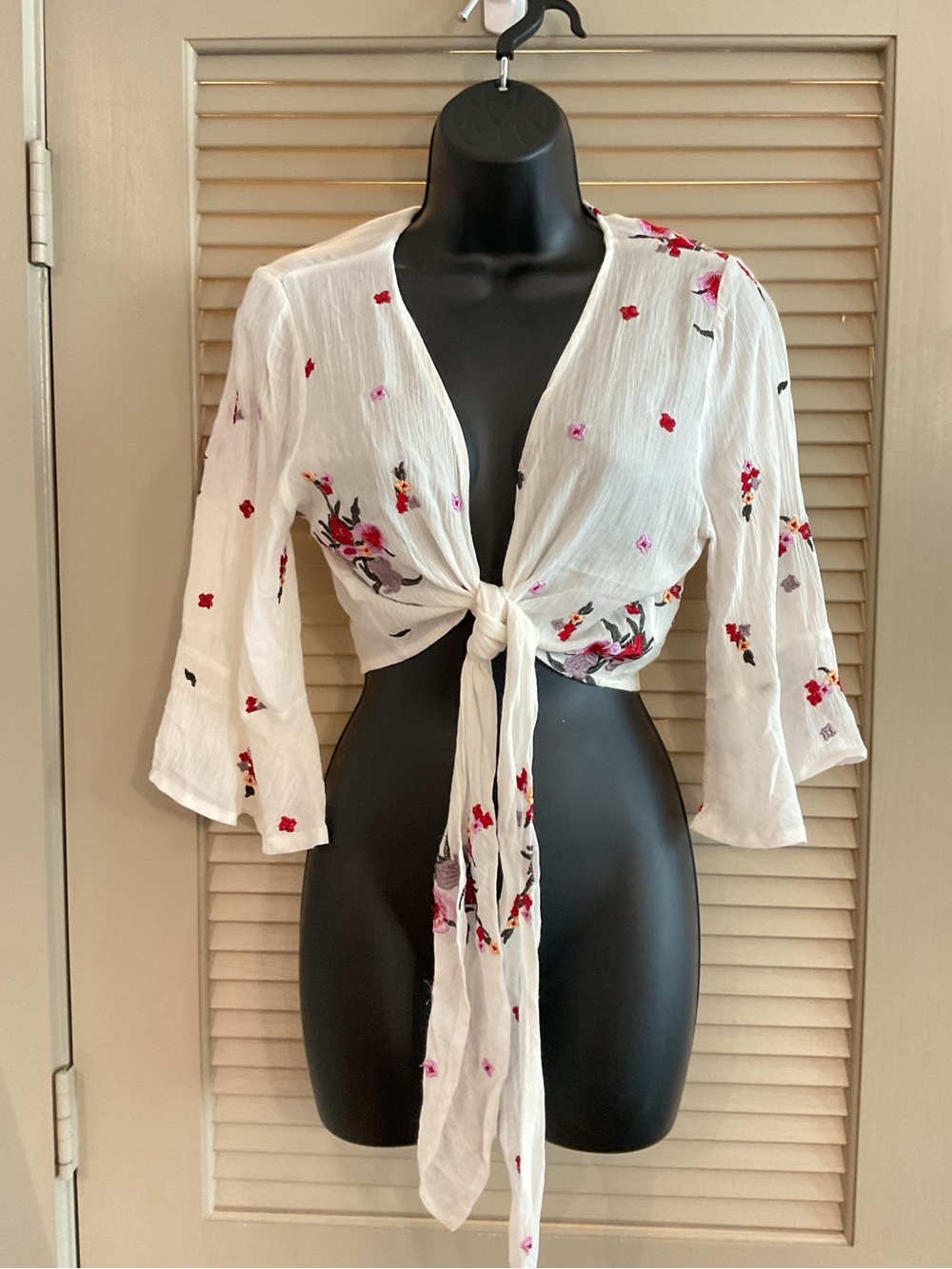 Lost + Wander White Floral Embroidered Tie-Front Crop Top